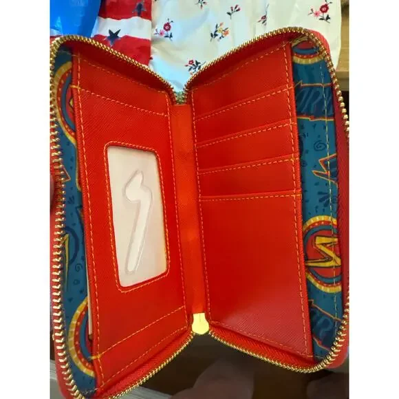 Ms. Marvel Zip Around Wallet - Picture 4 of 4